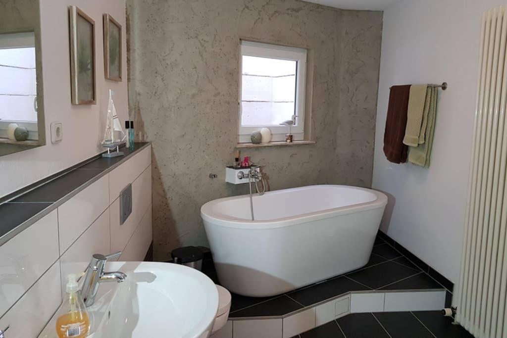 Idyllische Ferienwohnung Zum Wohlfuehlen+Entspannen Lichtenstein  Eksteriør bilde